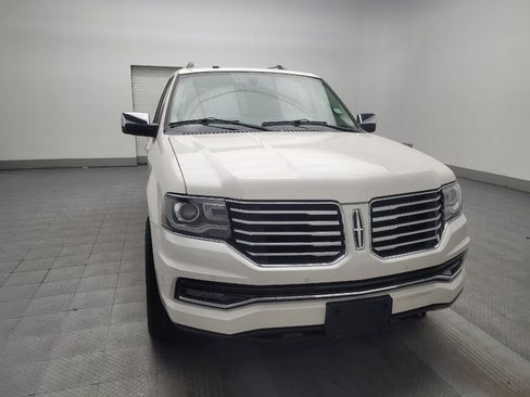 Used 2017 Lincoln Navigator Reserve image 14