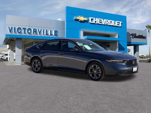 Used 2023 Honda Accord EX image 3