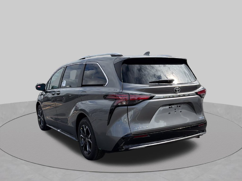 Used 2026 Toyota Sienna Platinum AWD/4WD image 6