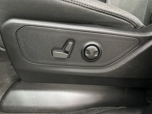 Used 2022 RAM 1500 Big Horn AWD/4WD image 10