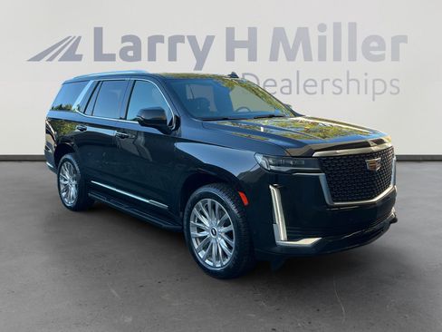 Used 2021 Cadillac Escalade Premium Luxury w/ Performance Package AWD/4WD image 7