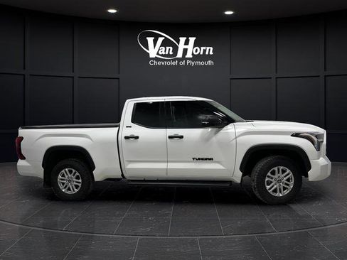 Used 2022 Toyota Tundra SR5 image 2