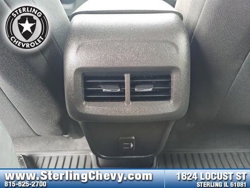 Used 2023 Chevrolet Equinox LS image 25