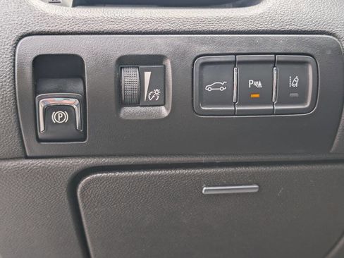 Used 2014 Chevrolet Impala LTZ FWD image 30