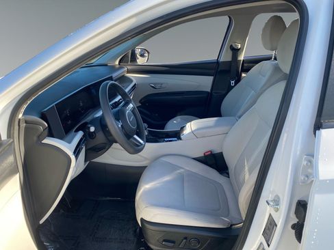 Used 2025 Hyundai Tucson SEL FWD image 9