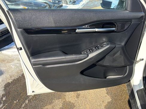 Certified 2024 Kia Seltos S image 11