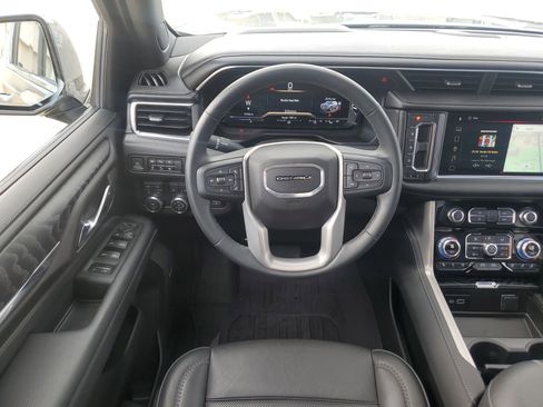 Certified 2024 GMC Yukon XL Denali w/ Max Trailering Package image 18