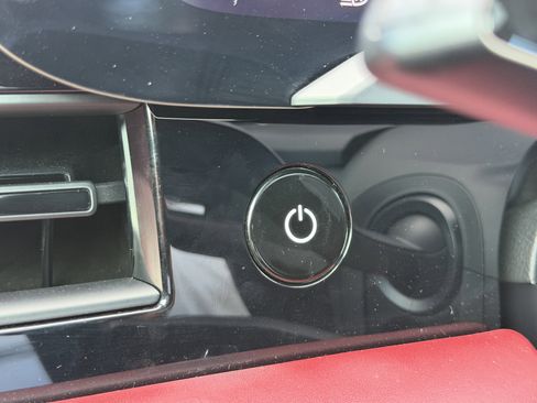 Certified 2020 Porsche Taycan 4S image 31