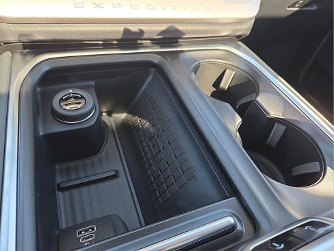 New 2025 Ford Expedition Max Active image 20