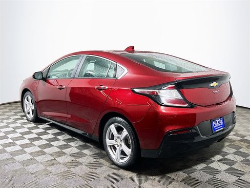 Used 2017 Chevrolet Volt LT w/ Comfort Package image 6