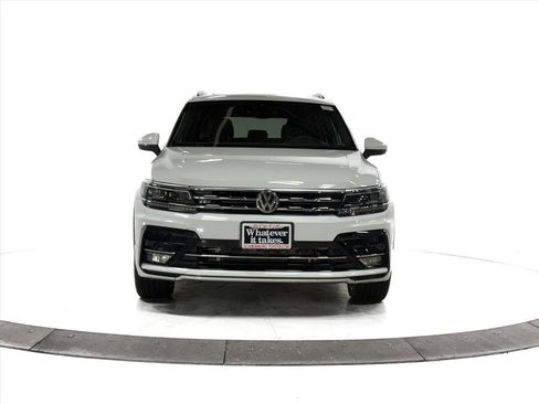 Used 2021 Volkswagen Tiguan SEL Premium R-Line image 2
