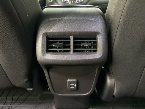 Certified 2024 Chevrolet Equinox LT w/ LPO, Floor Liner Package image 31