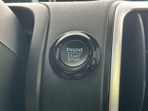 Certified 2025 Ford Expedition Active AWD/4WD image 24