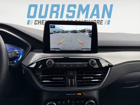 Used 2021 Ford Escape Titanium image 19