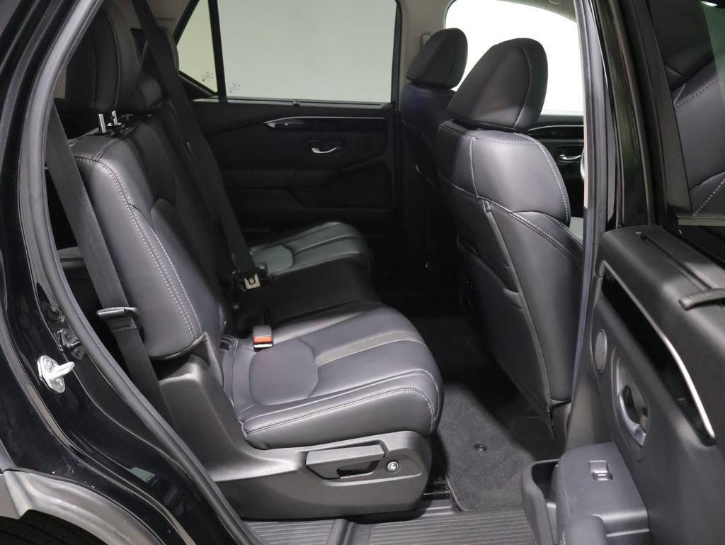 Used 2025 Honda Pilot EX-L image 25