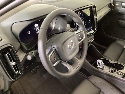 New 2025 Volvo XC40 B5 Ultra w/ Climate Package image 10