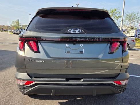Used 2023 Hyundai Tucson SE AWD/4WD image 9