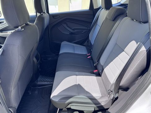 Used 2019 Ford Escape S image 16