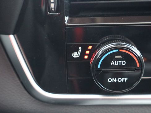 Used 2023 Nissan Rogue SL AWD/4WD image 22