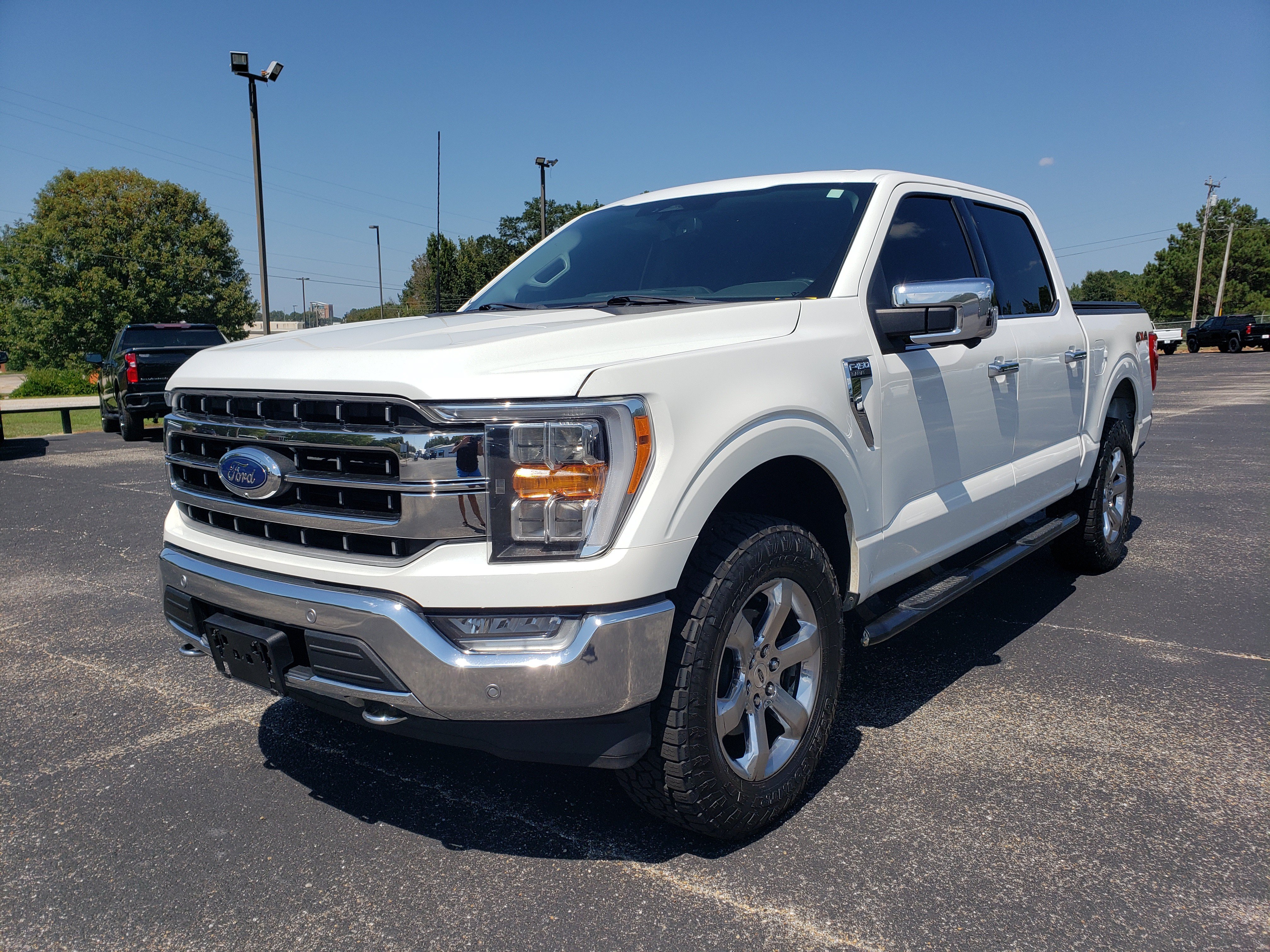 Used 2022 Ford F150 Lariat AWD/4WD image 2