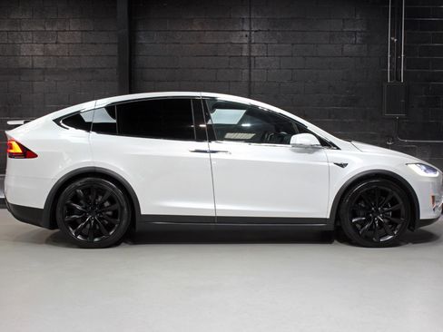Used 2017 Tesla Model X 100D image 19