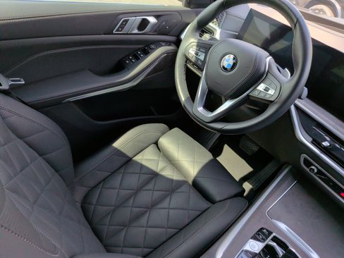 Certified 2024 BMW X5 xDrive40i w/ Parking Assistance Package AWD/4WD image 32