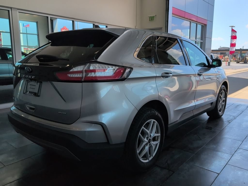 Used 2024 Ford Edge SEL AWD/4WD image 7