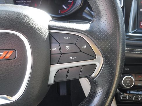 Used 2021 Dodge Durango SXT image 18