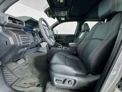 New 2025 Toyota 4Runner TRD Off-Road Premium image 14