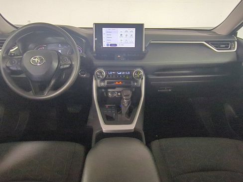 Used 2024 Toyota RAV4 XLE AWD/4WD image 17