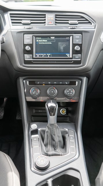 Used 2024 Volkswagen Tiguan S AWD/4WD image 16
