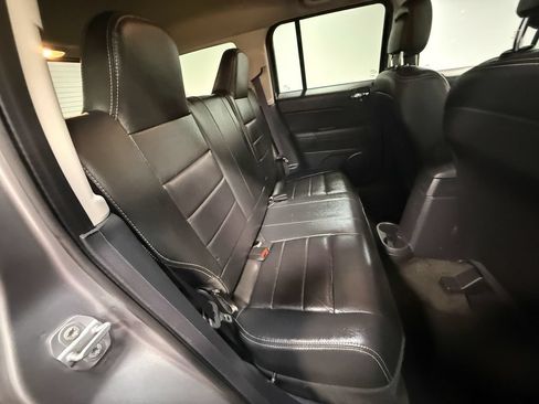 Used 2017 Jeep Patriot High Altitude AWD/4WD image 14