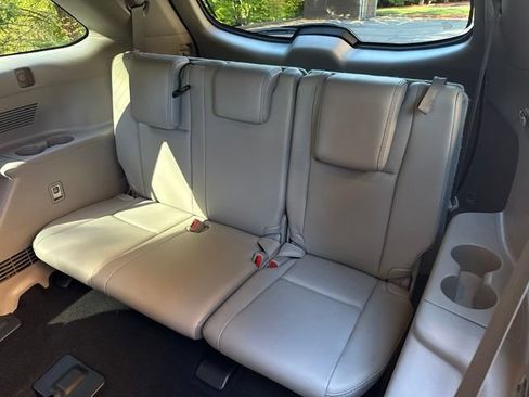 Used 2018 Toyota Highlander XLE AWD/4WD image 41