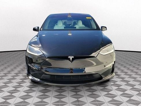 Used 2024 Tesla Model X Plaid image 2