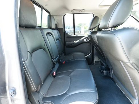 Used 2021 Nissan Frontier PRO-4X w/ Pro-4x Utility Package AWD/4WD image 31