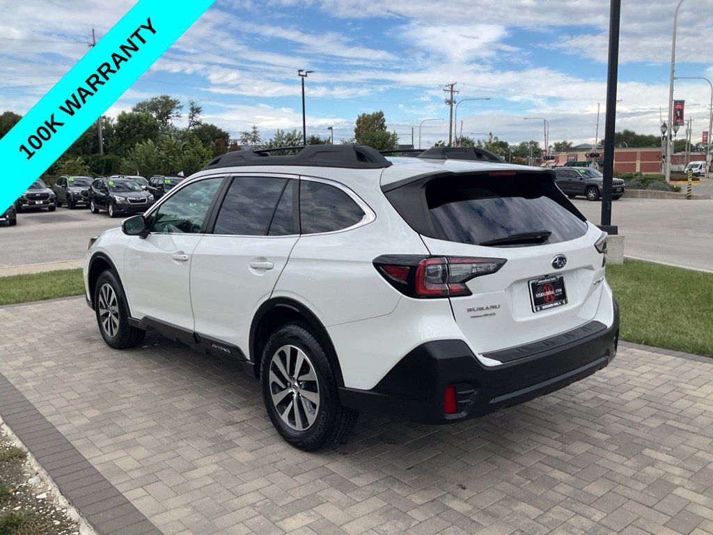 Certified 2022 Subaru Outback Premium AWD/4WD image 2