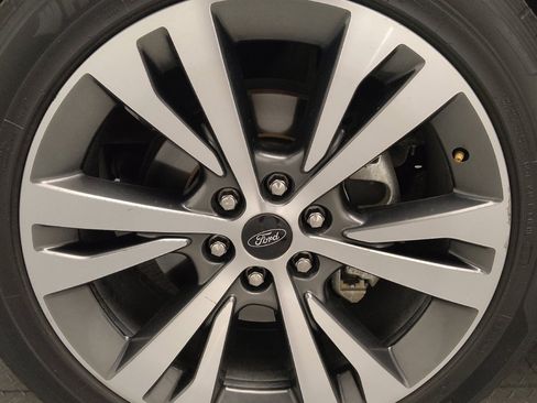 Used 2020 Ford Expedition Max Platinum RWD image 31