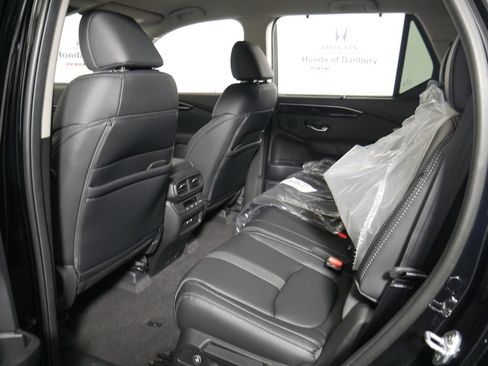 New 2025 Honda Pilot EX-L image 12