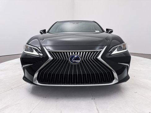 Used 2020 Lexus ES 300h w/ Premium Package image 10