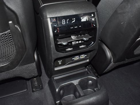 Used 2023 Jeep Grand Cherokee L Limited w/ Trailer Tow Group (B) AWD/4WD image 21
