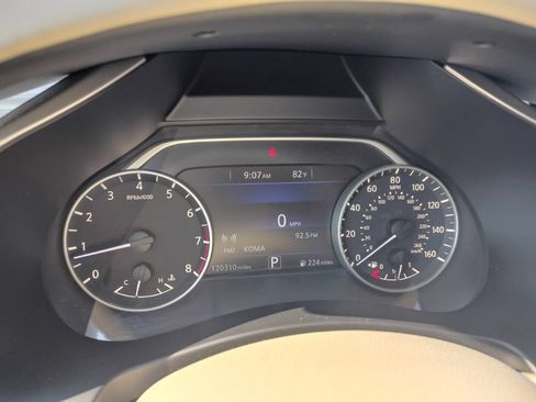 Used 2015 Nissan Murano S FWD image 18