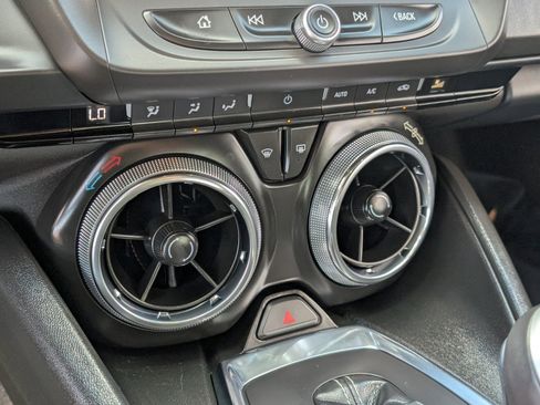 Used 2024 Chevrolet Camaro LT w/ Technology Package image 23