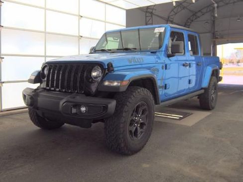 Used 2021 Jeep Gladiator Sport image 1