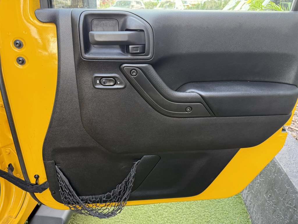 Used 2015 Jeep Wrangler Unlimited Sport w/ Quick Order Package 24S AWD/4WD image 25