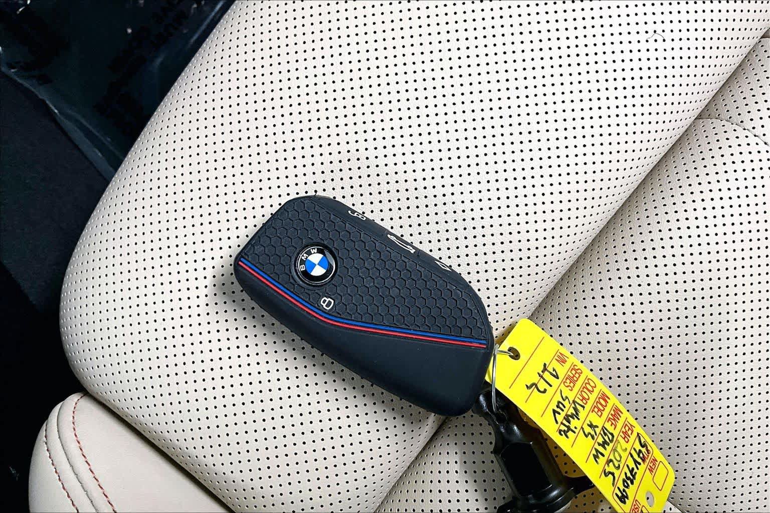 Used 2025 BMW X3 xDrive30i w/ Premium Package AWD/4WD image 15