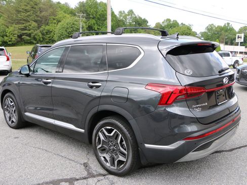 Used 2022 Hyundai Santa Fe Limited FWD image 3