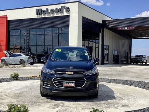 Used 2020 Chevrolet Trax LS image 2