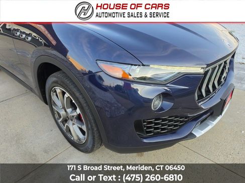 Used 2017 Maserati Levante AWD/4WD image 11