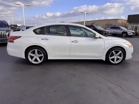 Used 2014 Nissan Altima 3.5 SL w/ Technology Package image 6