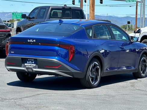 New 2026 Kia K4 EX FWD image 4